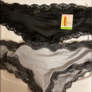 2 Pack Cheeky Bottoms